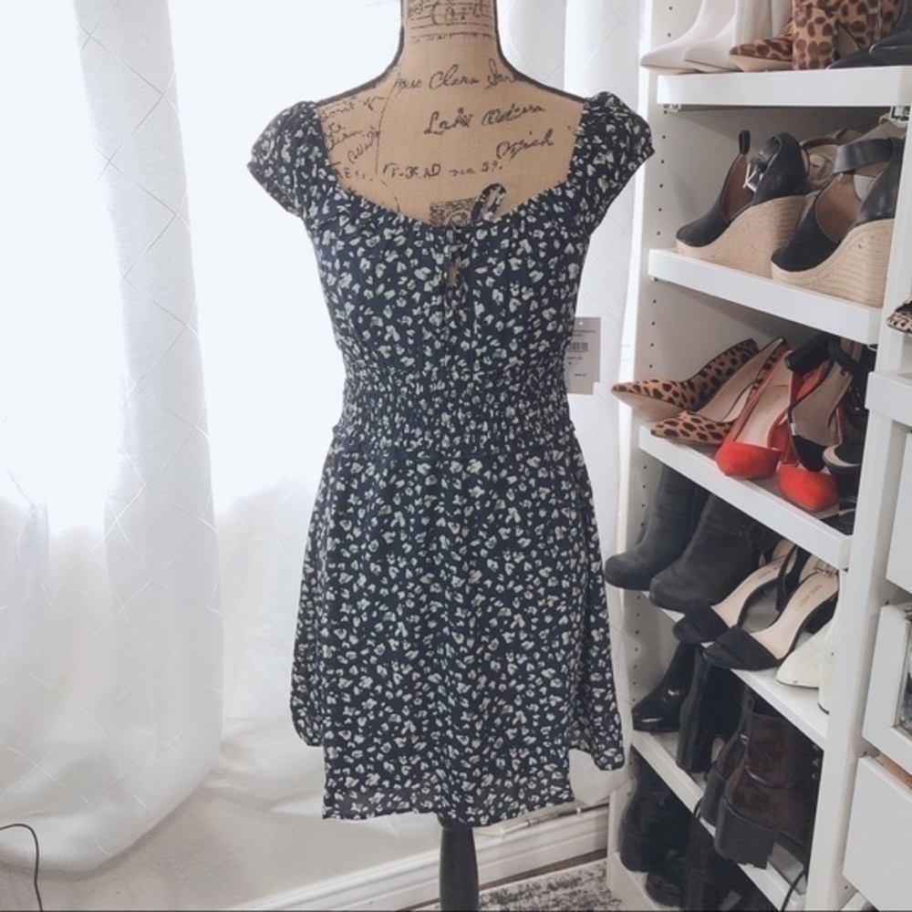 Flora dress - Picture 6 of 6
